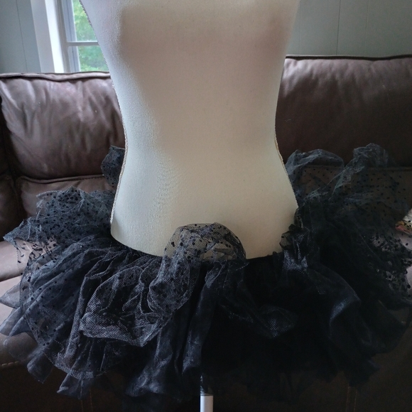 Velvet Kitty tutu - Picture 2 of 6